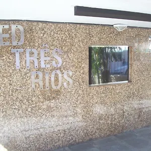 Kitineti A 200 M Da Do -prédio Três Rios Cabo Frío